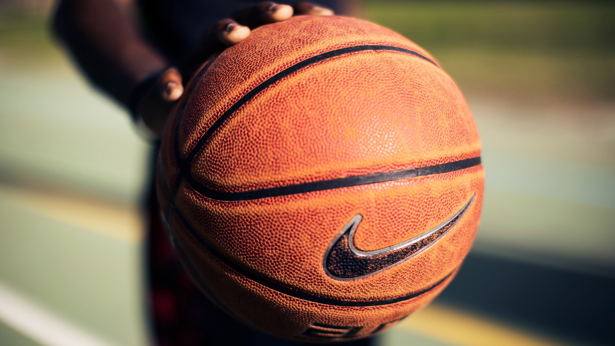 列队致敬巴萨，孙兴慜用尊重诠释足坛风度，列队致敬巴萨，孙兴慜用尊重诠释足坛风度